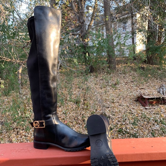 COPY - Michael Kors 6M leather & elasticized fabric boots - Picture 2 of 7